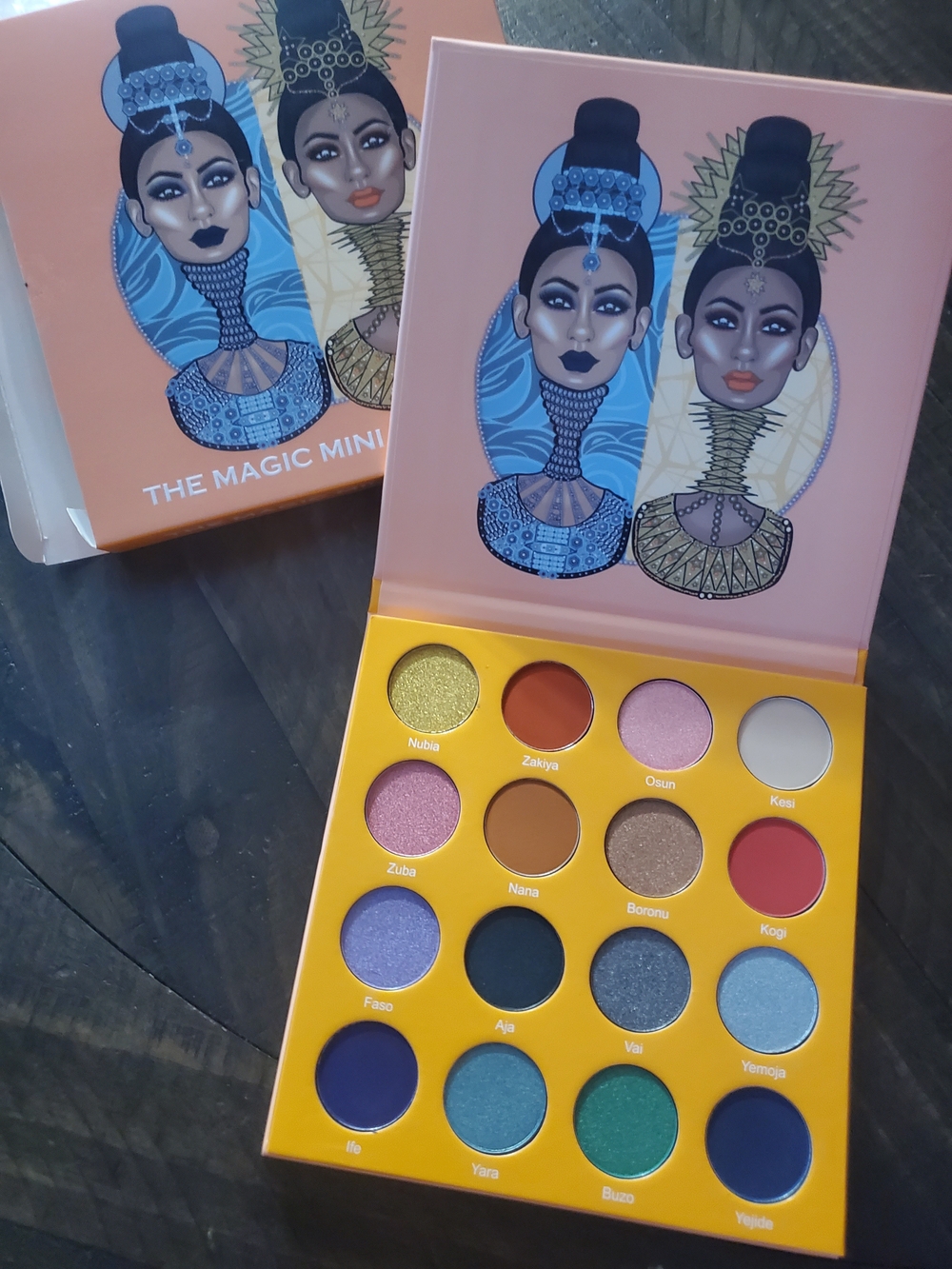 The Magic Mini Eyeshadow Palette - Multicolor
